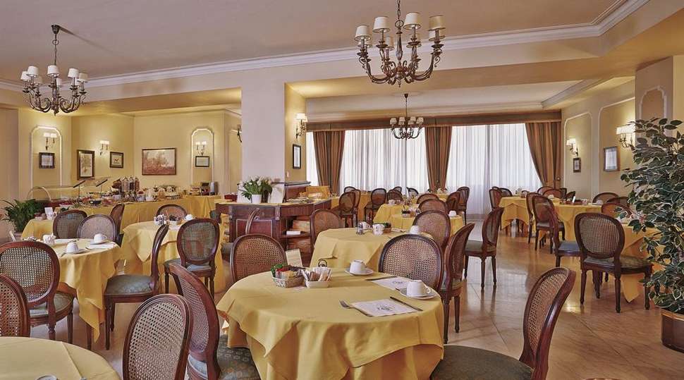Een foto van de faciliteiten bij Hotel Napoleon Rome