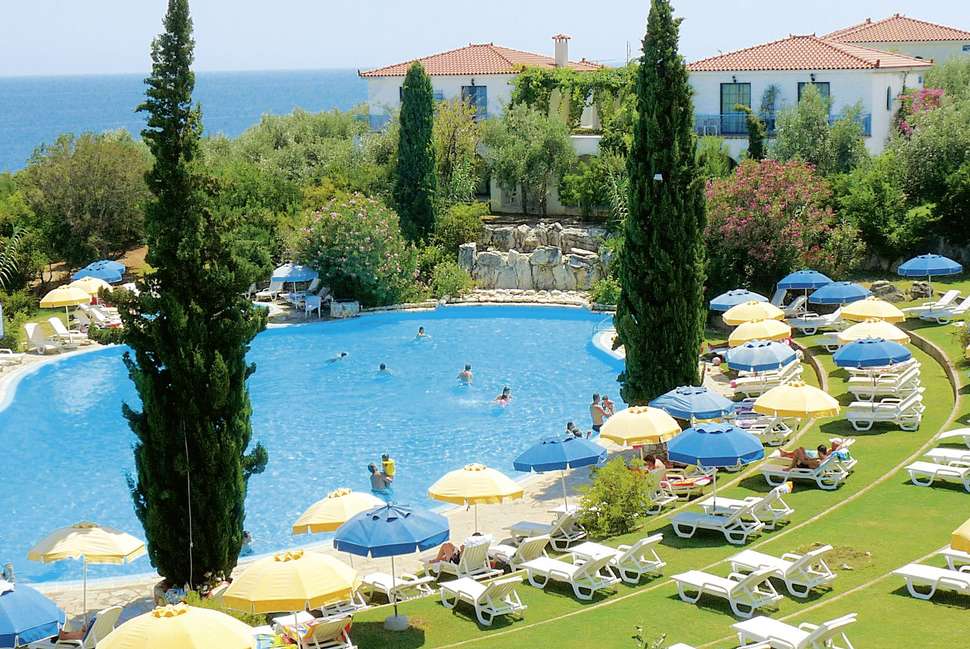 Een foto van Sunrise Village Beach Hotel