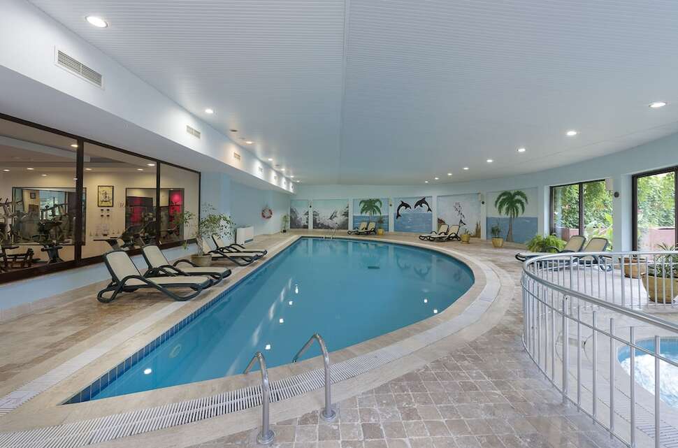 Een foto van het zwembad bij Siam Elegance Hotels & Spa