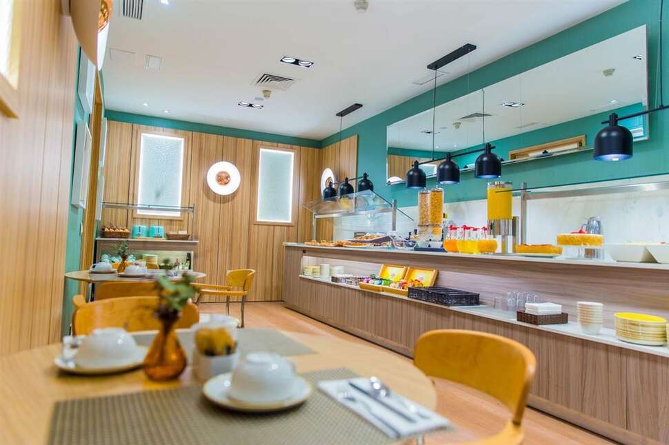 Een foto van de faciliteiten bij Hotel Ópera