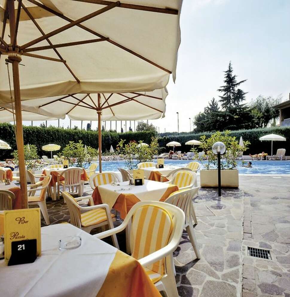 Ein Foto vom Pool im Hotel Du Parc