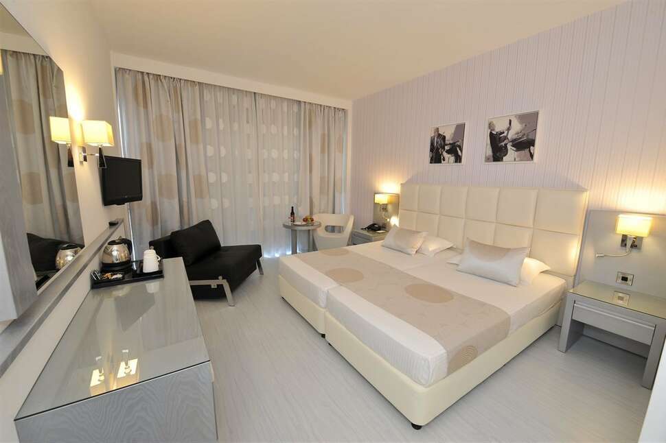 Een foto van St. George Hotel Spa & Beach Resort