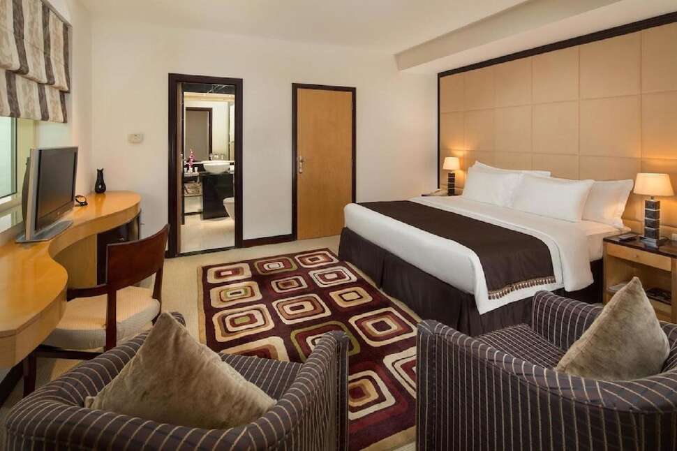 Een foto van een overzicht van Savoy Suites