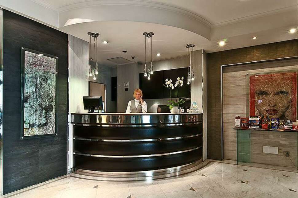 Ein Foto vom Innenbereich im Hotel Ariston Rome