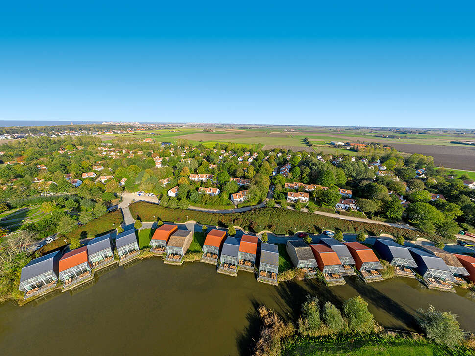Een foto van de buitenkant van Center Parcs De Haan