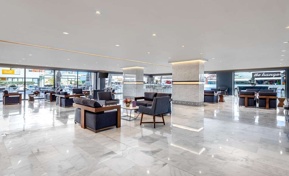 Ein Foto vom Innenbereich im Mercure Rhodes Alexia Hotel & Spa
