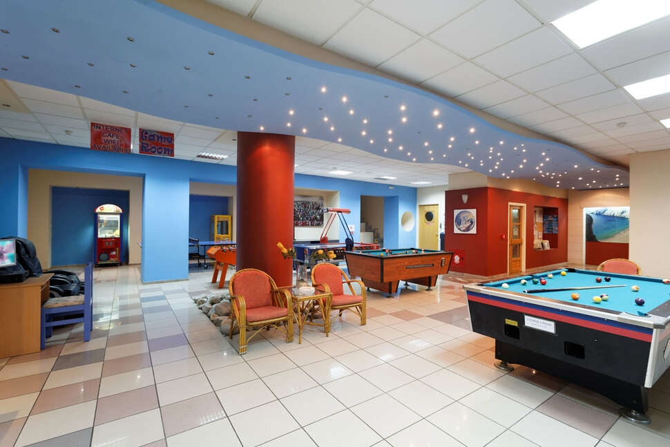 Een foto van het interieur van Agrabella Hotel