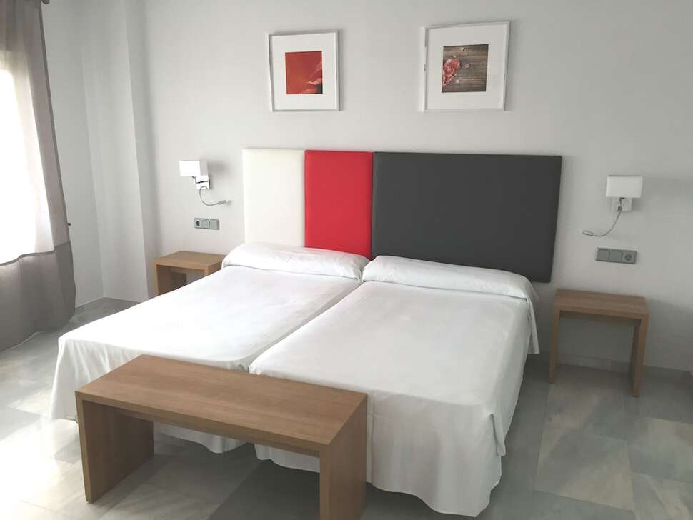 Een foto van First Flatotel International