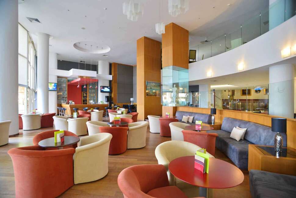Ein Foto The Golden Bay Beach Hotel