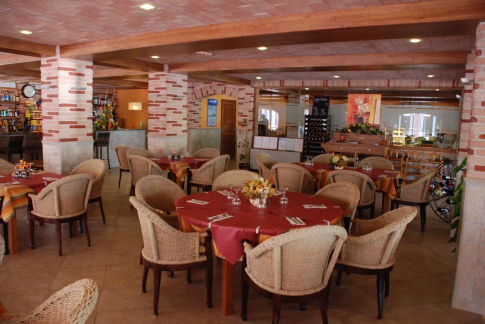 Ein Foto Maribel Apartments