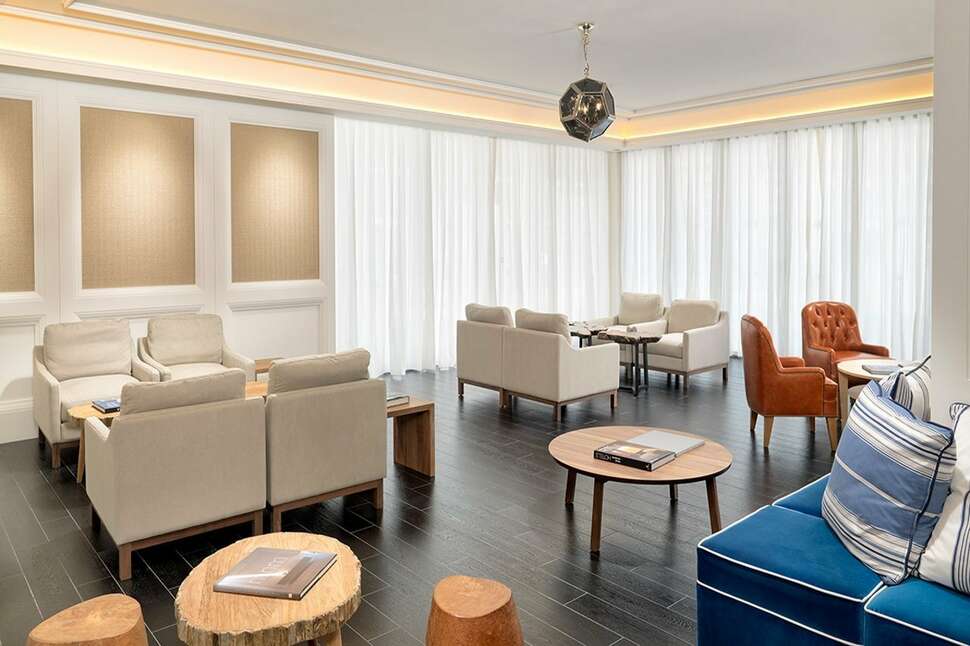 Een foto van het interieur van H10 Delfin