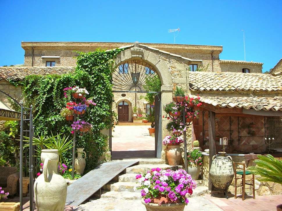 Een foto van de buitenkant van Agriturismo Vecchia Masseria