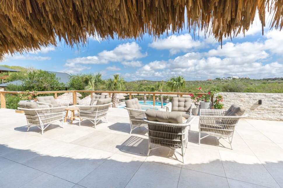 Een foto van het terras bij Morena Resort