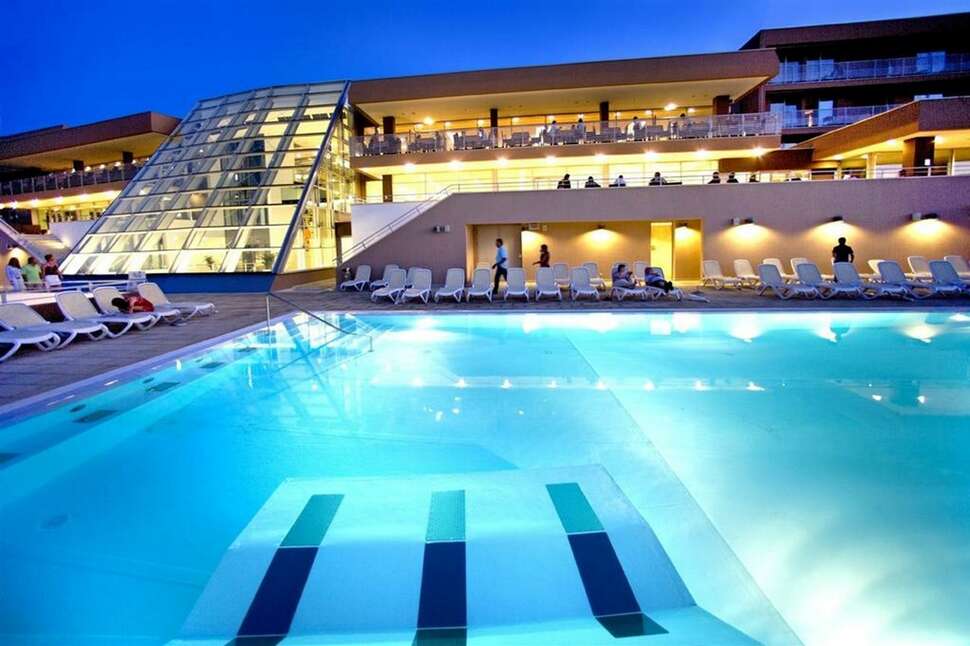 Een foto van het zwembad bij Hotel Laguna Molindrio