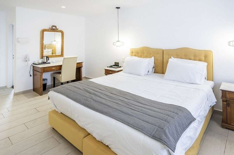 Een foto van Smy Mediterranean White