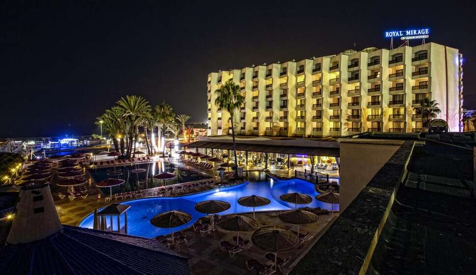 Een foto van de buitenkant van Royal Mirage Agadir