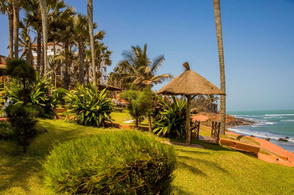 Een foto van de buitenkant van Ngala Lodge