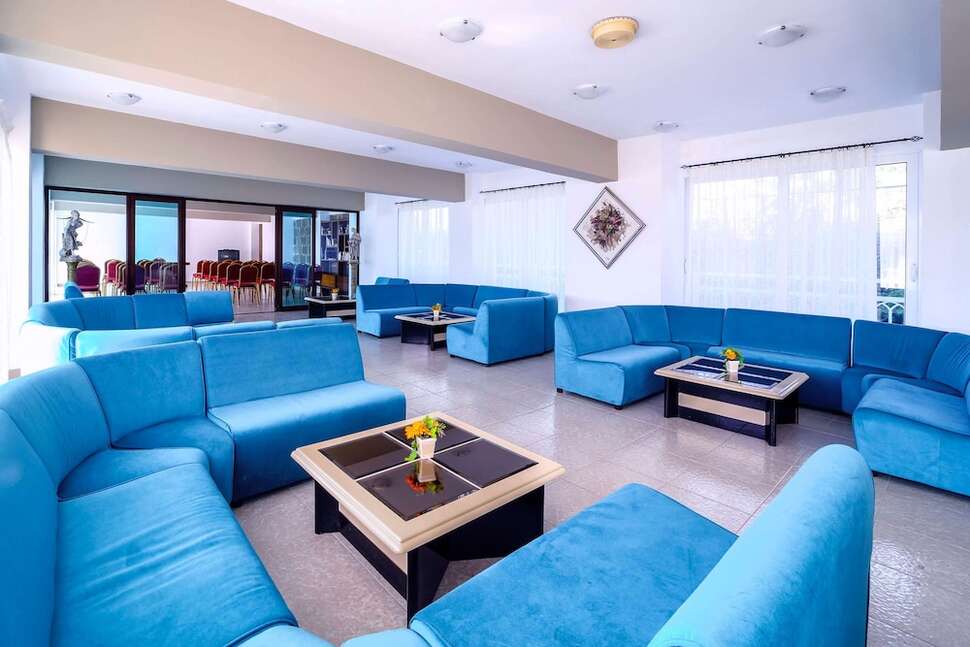 Een foto van het interieur van Lito Hotel
