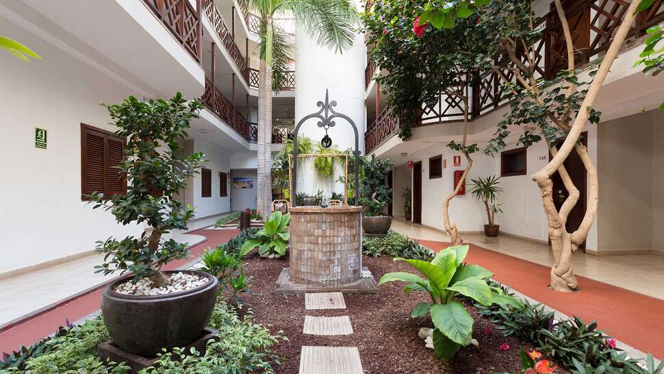 Een foto van de buitenkant van Globales Tamaimo Tropical