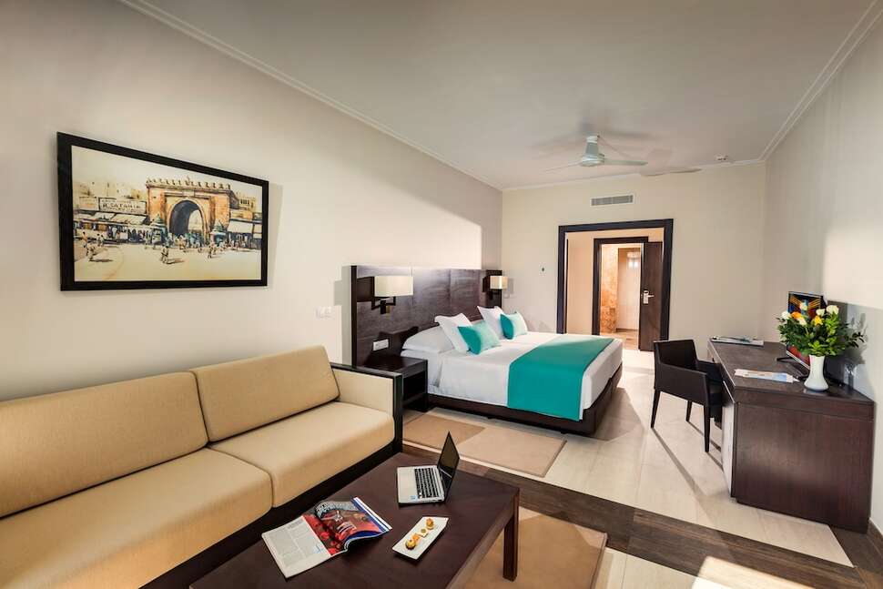 Ein Foto Barcelo Concorde Green Park Palace