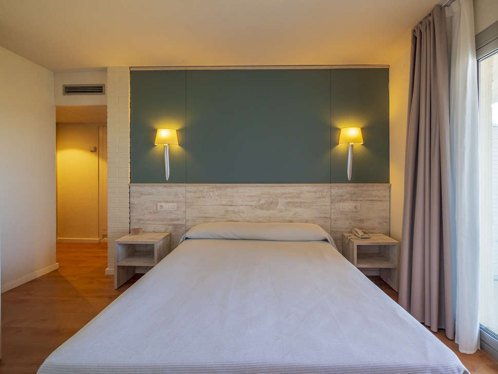 Ein Foto Hotel Golden Donaire Beach