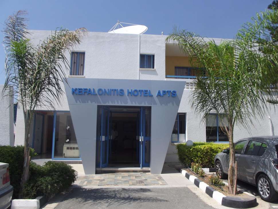Ein Foto von der Außenansicht des Kefalonitis Hotel Apartments