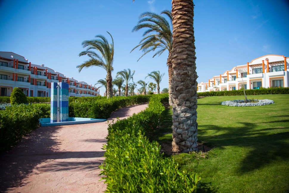 Een foto van de buitenkant van Fantazia Resort Marsa Alam