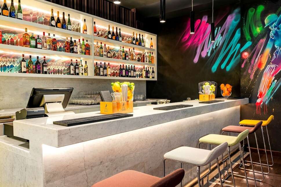 Ein Foto Hyatt Place Dubai Wasl District Hotel & Residences