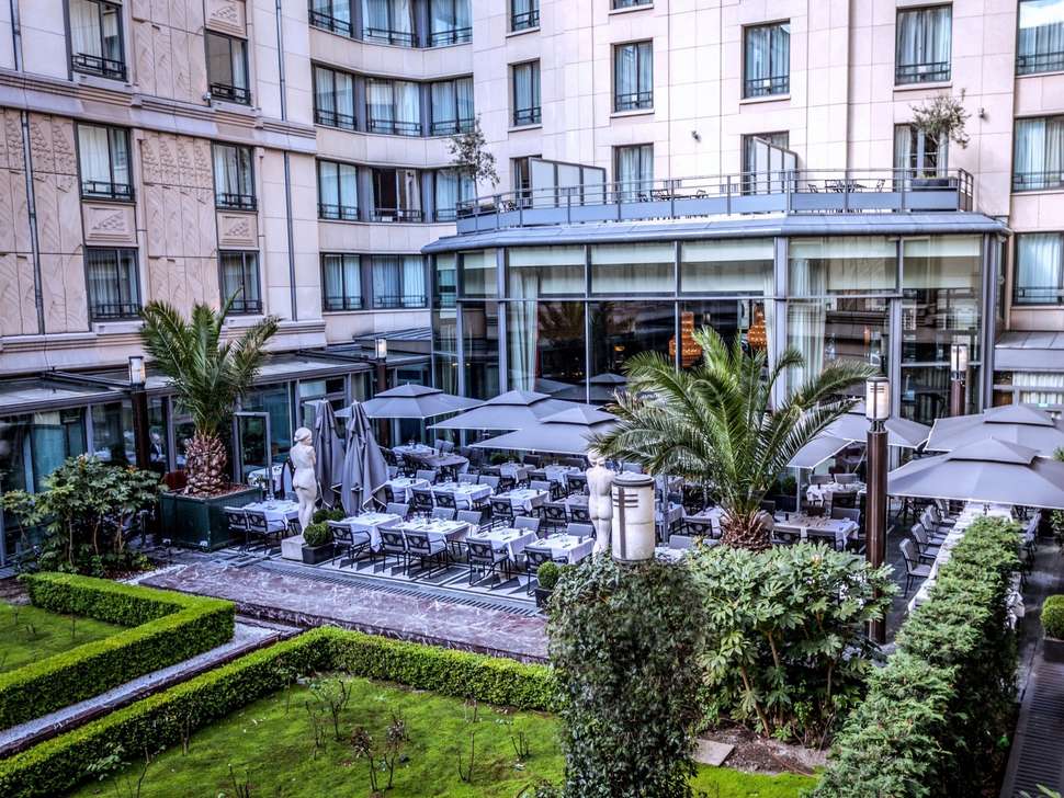 Ein Foto von der Terrasse im Hotel du Collectionneur