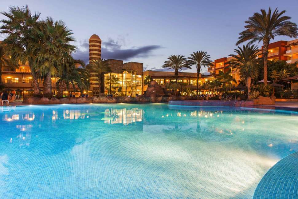 Ein Foto vom Pool im Elba Carlota Beach & Golf Resort