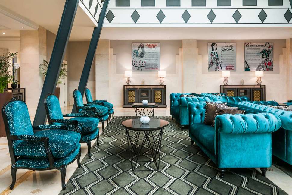 Een foto van het interieur van Eurostars Casa de la Lirica