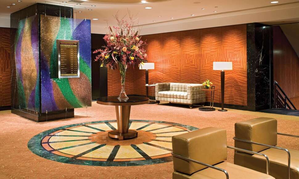 Ein Foto Millennium Broadway Hotel