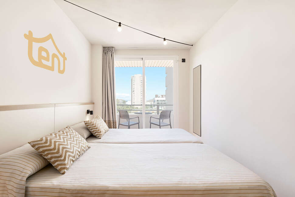 Ein Foto Tent Calvia Beach