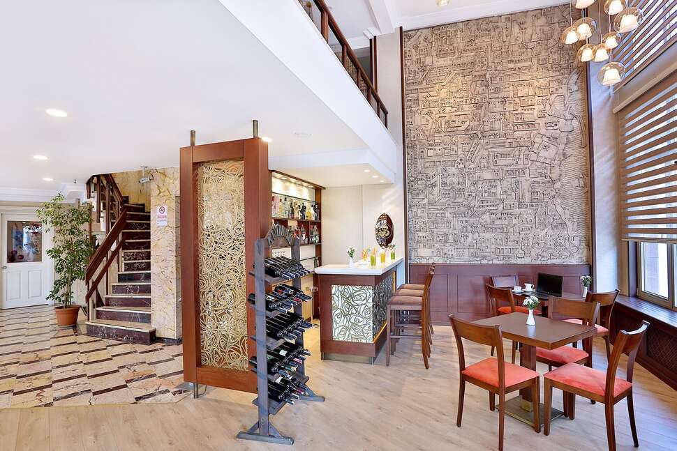 Een foto van de faciliteiten bij Barin Hotel