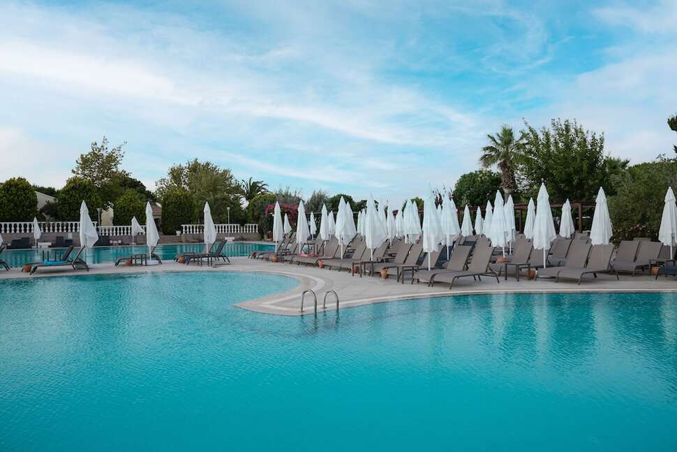 Een foto van het zwembad bij Anadolu Hotels Didim Club