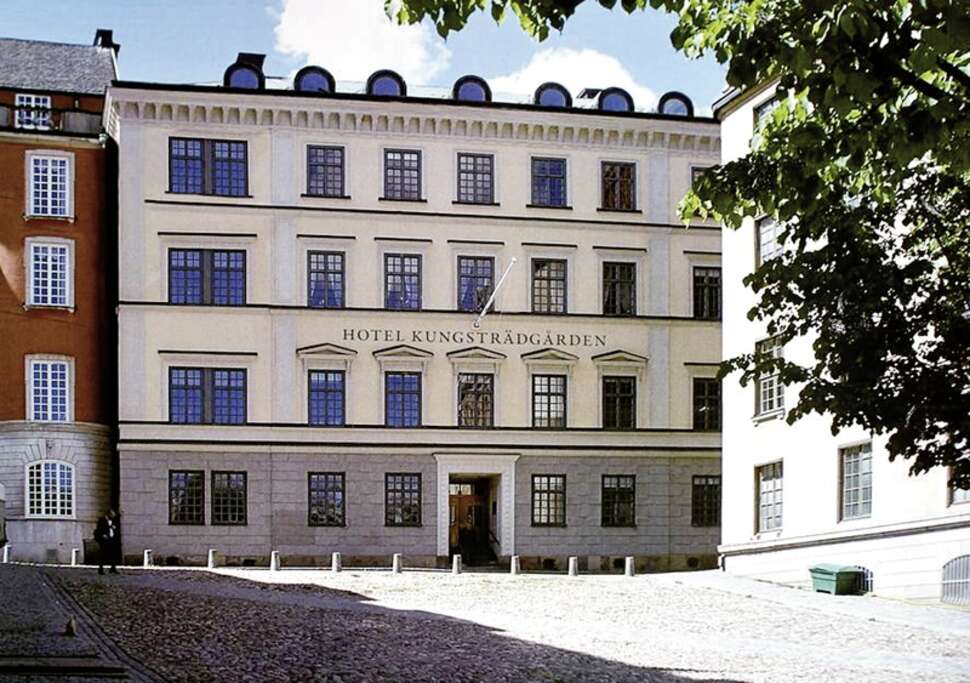 Een foto van de buitenkant van Hotel Kungstradgarden The Kings Garden
