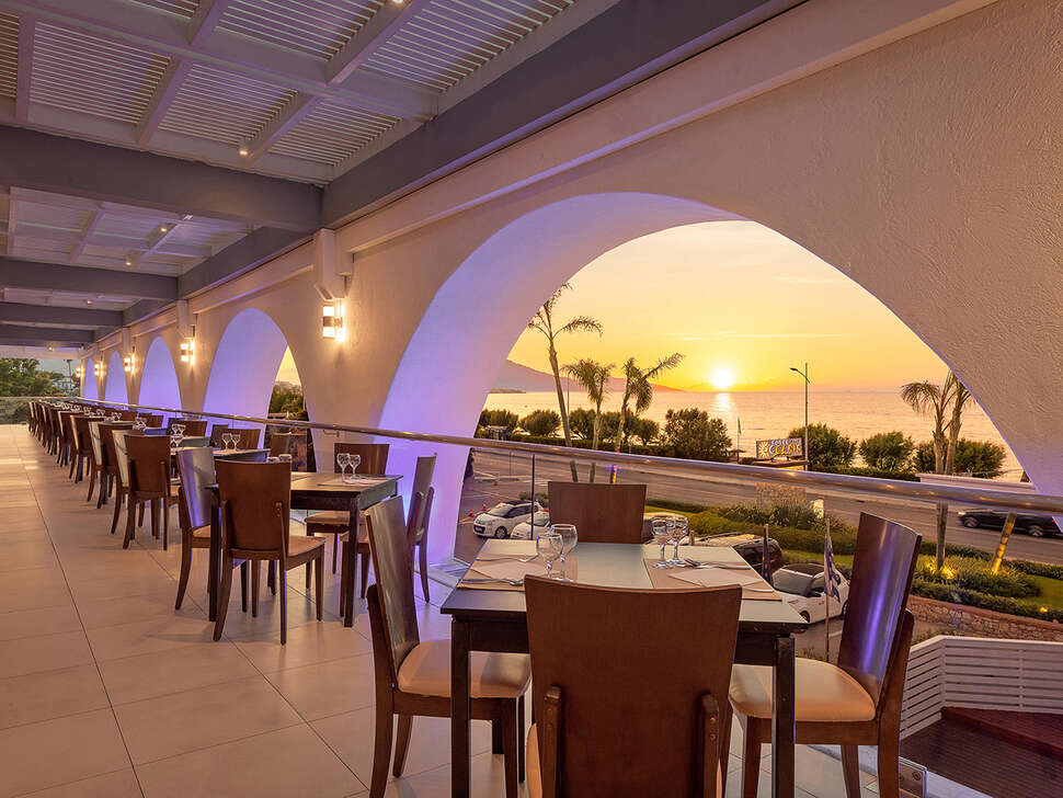 Een foto van de faciliteiten bij Oceanis Beach Hotel