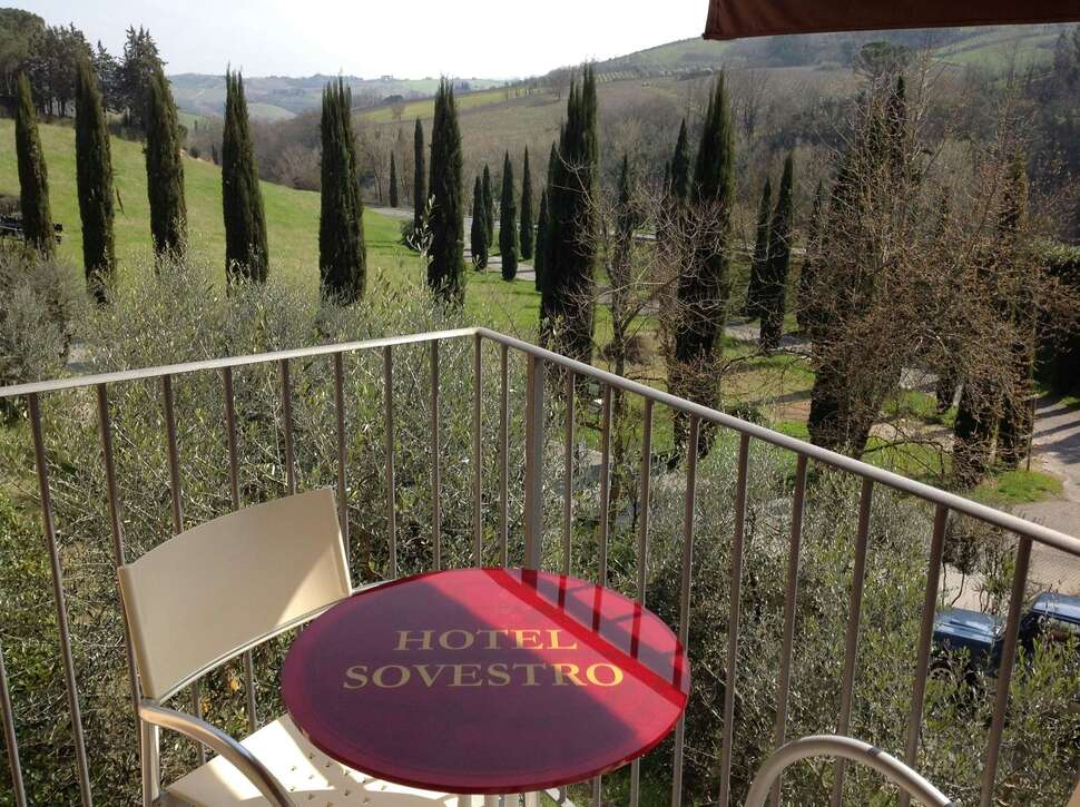 Ein Foto Hotel Sovestro