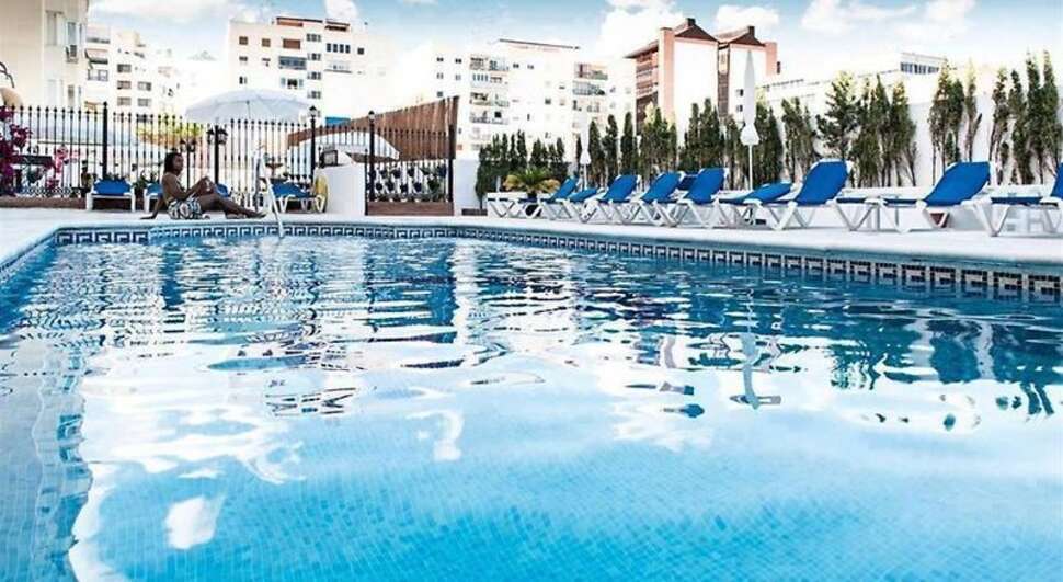 Een foto van El Faro Marbella