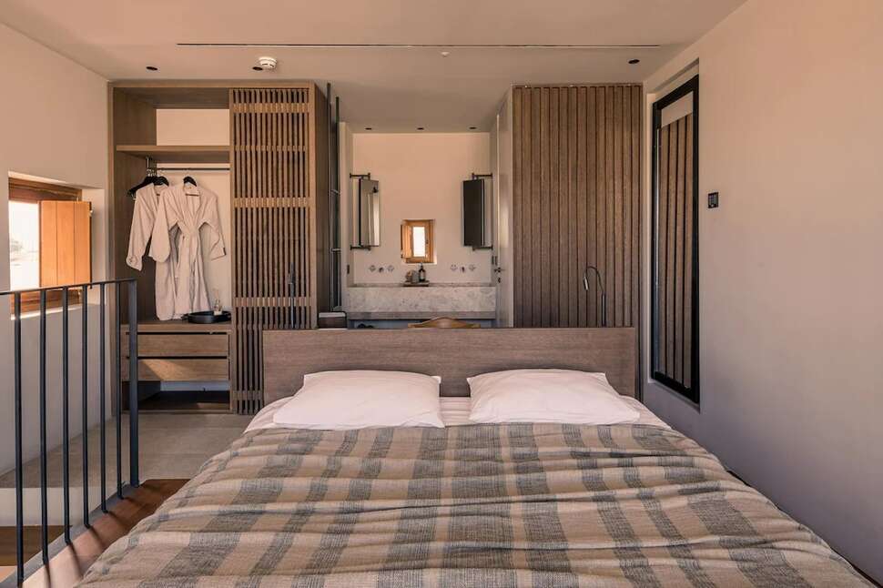 Een foto van Theros All Suite Hotel