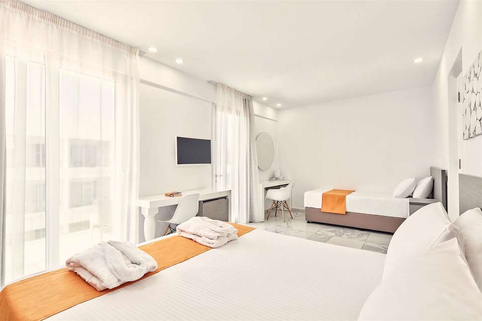 Ein Foto Atlantica Sancta Napa Hotel