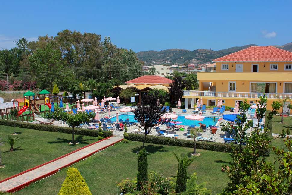 Een foto van het zwembad bij Macedonia Hotel