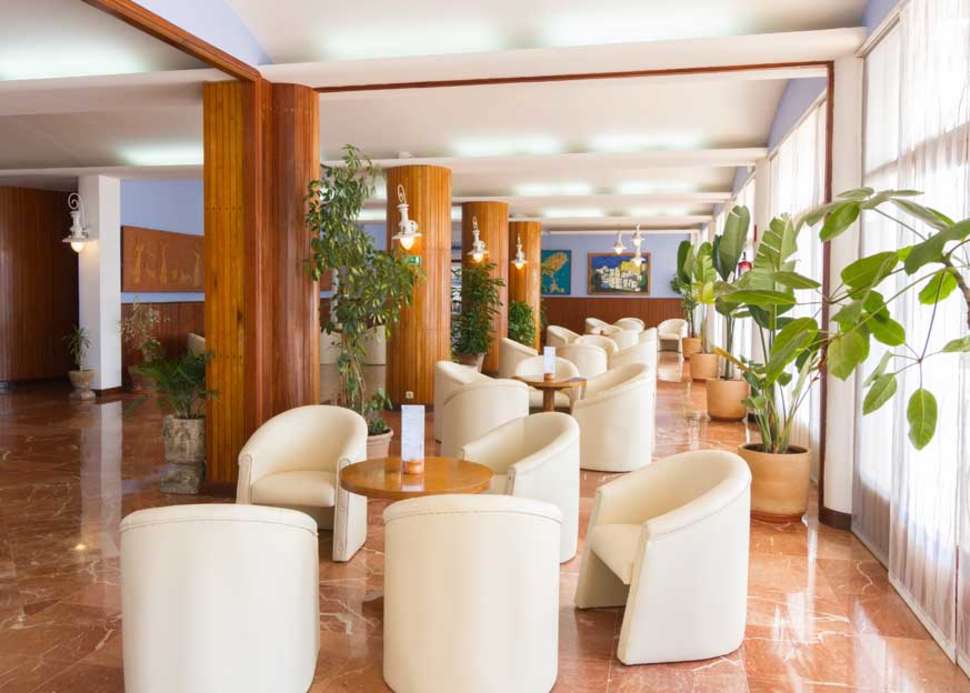 Ein Foto vom Innenbereich im Hotel Riomar