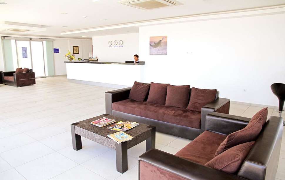 Een foto van het interieur van Club Shark Hotel