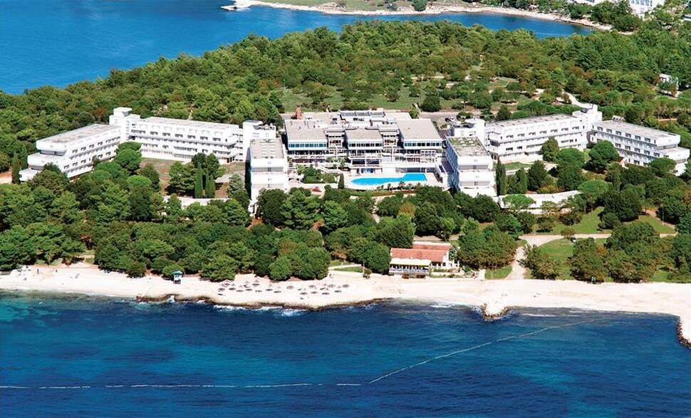 Een foto van de buitenkant van Hotel Delfin Plava Laguna