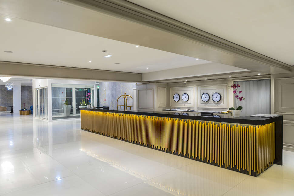 Een foto van het interieur van Constantinos The Great Beach