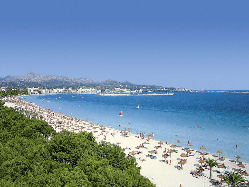 Een foto van het strand bij Allsun Hotel Eden Alcudia