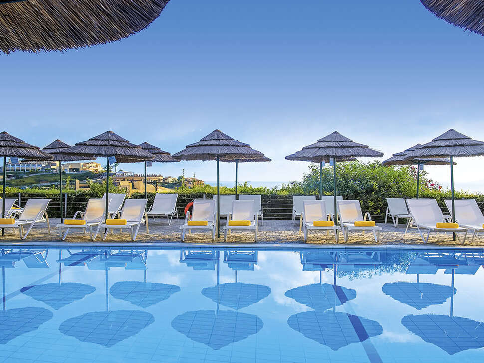 Ein Foto vom Pool im Blue Bay Resort & Spa