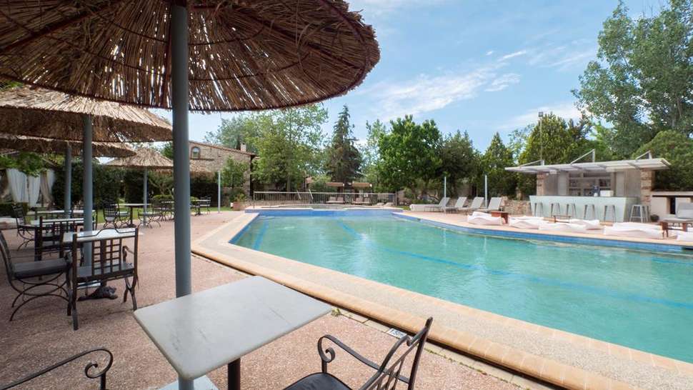 Ein Foto vom Pool im Petrino Eco Village