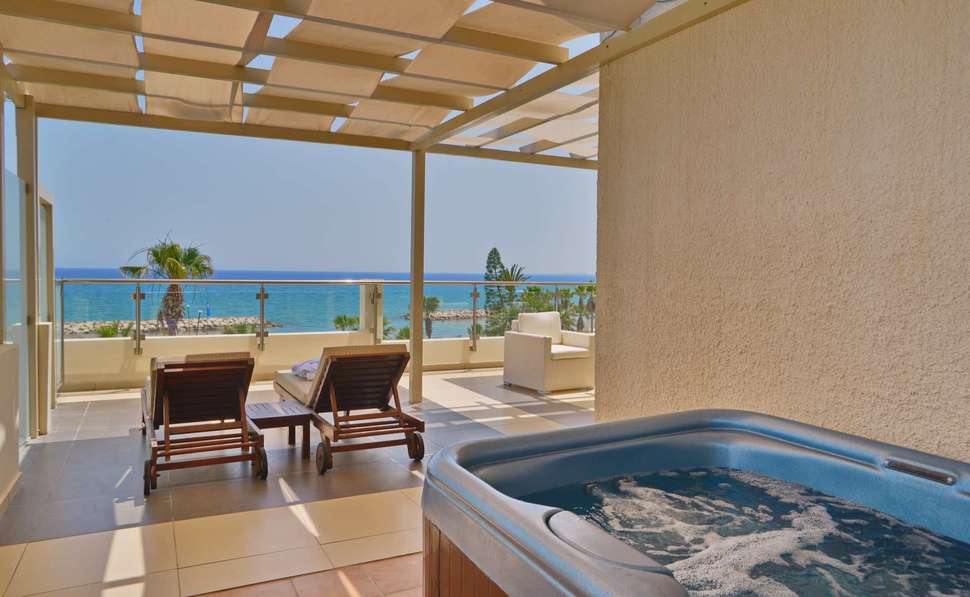 Ein Foto The Golden Bay Beach Hotel